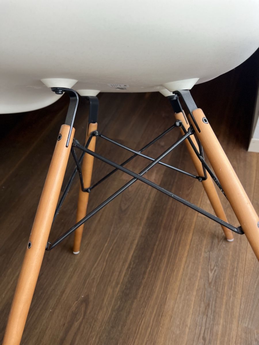 Eames Sedie: Vitra Eames Plastic Armchair, Gestell Ahorn – Nuovo (secondo la descrizione) da Jona venduto da Lili.lou 3