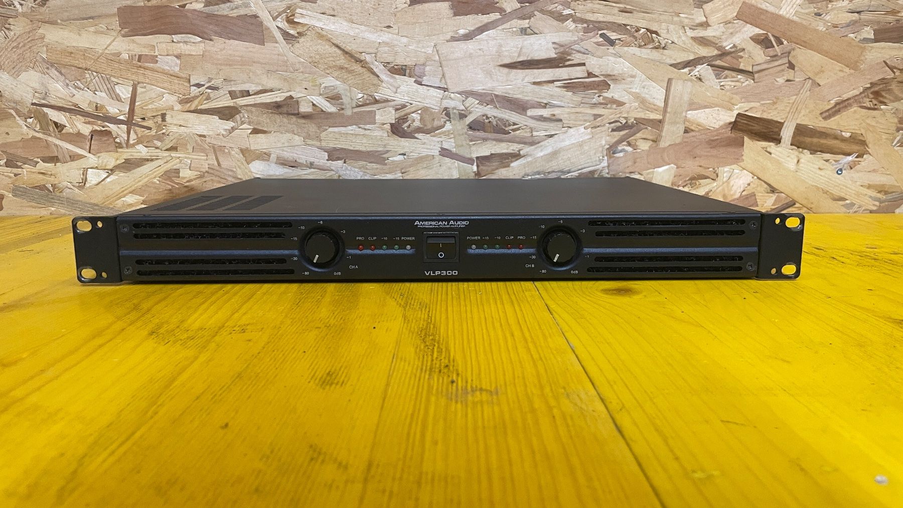Verstärker: Endstufe American Audio VLP300 – Gebraucht aus Ehrendingen von Cyrilf99 1