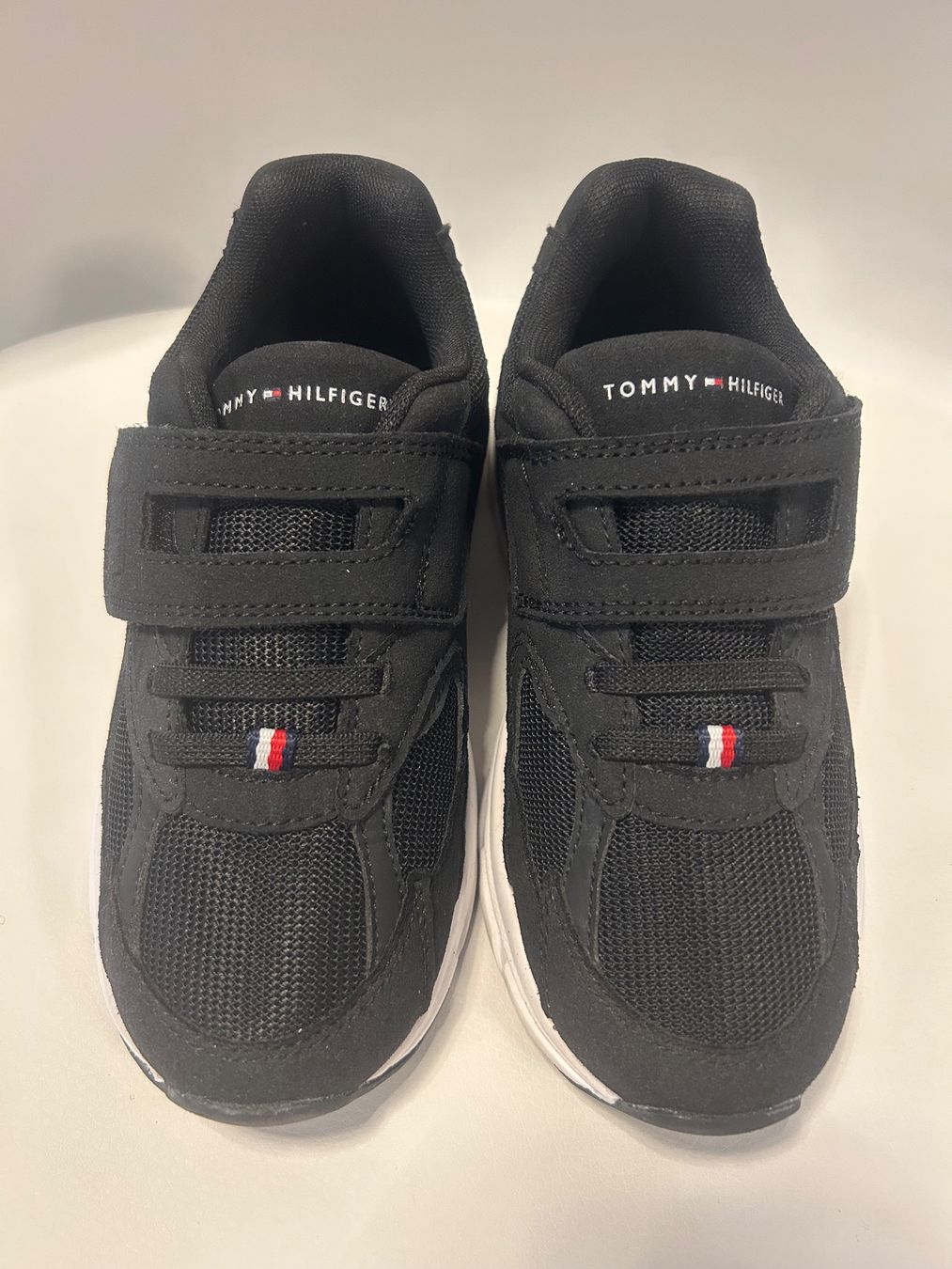 Tommy Hilfiger Scarpe per ragazzi: Baskets Tommy Hilfiger (31) – Nuovo (secondo la descrizione) da Martigny venduto da Inessa020979