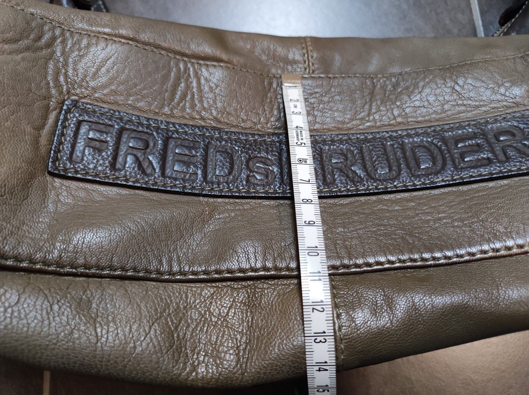 Borse da donna: Fredsburder Tasche / Schultertasche – Usato da Wohlen AG venduto da Tikale 6