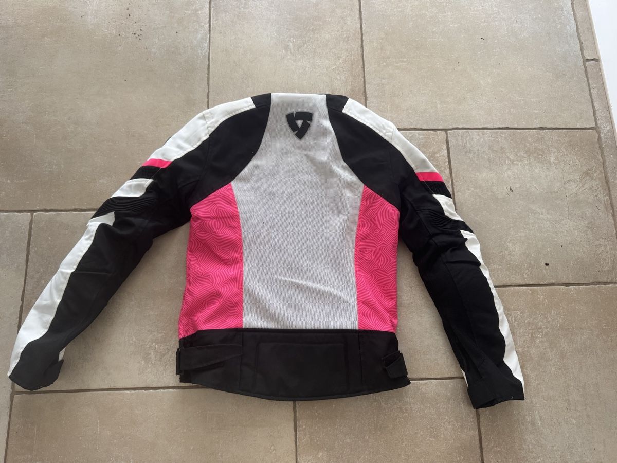 Giacche: Damen Motorradjacke Gr. 36 – Usato da Oberweningen venduto da Bumblebee2 1