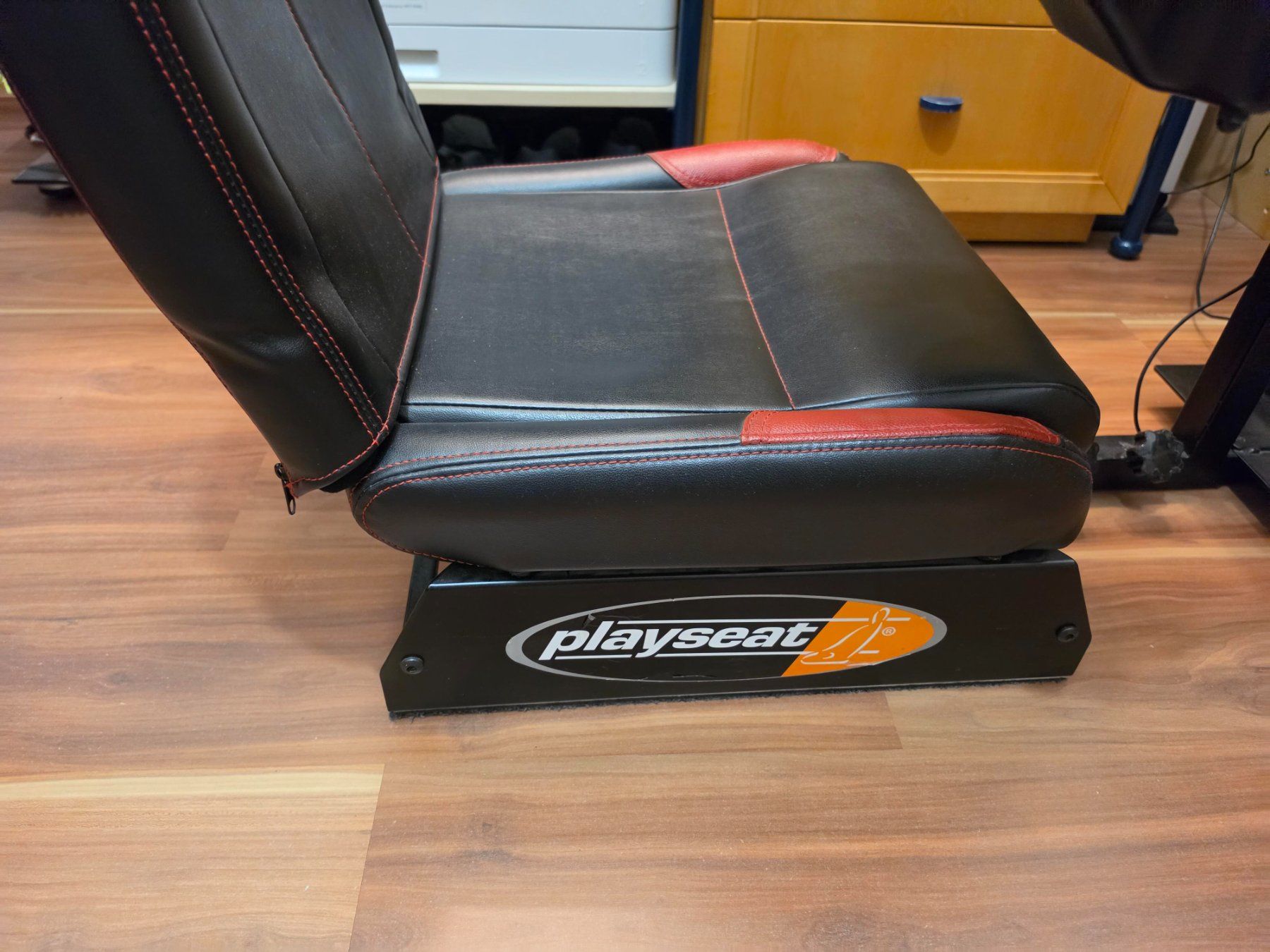 Playseat Sedie: Playseat + Logitech G27 – Usato da orselina venduto da Moucho 3