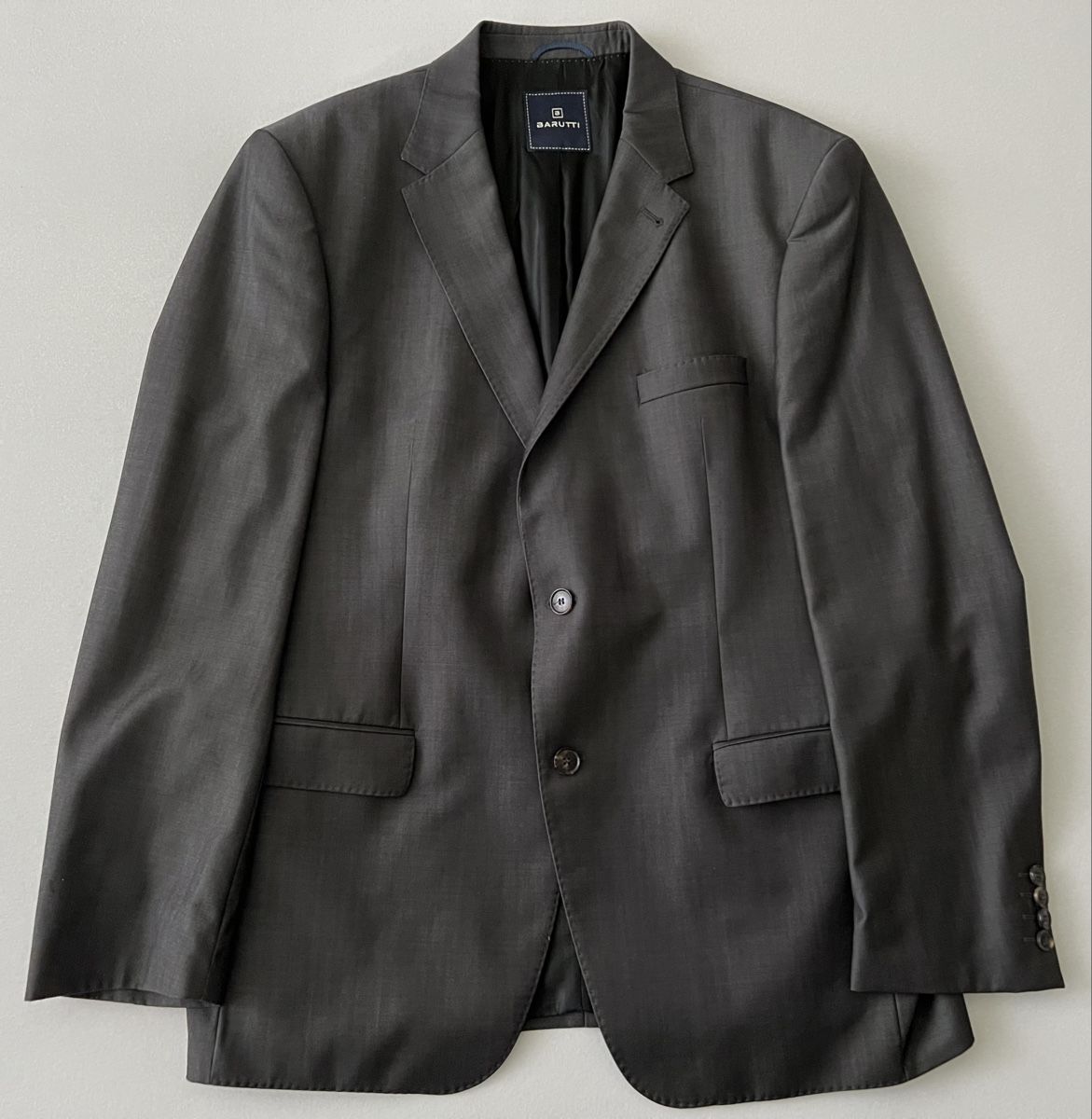 Sakko Costumes: Berutti Sakko – D'occasion à Obfelden par Moscheli