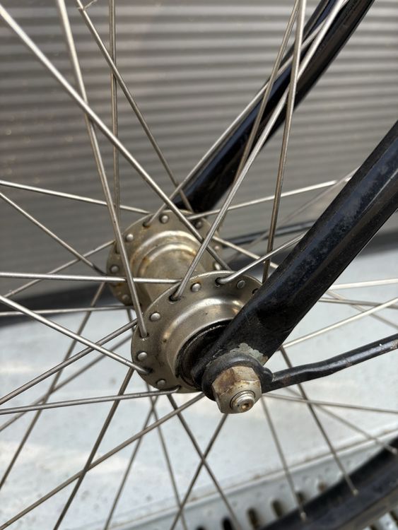 Schweizer Armee Biciclette: Armeerad, Militärvelo, Original Jg 1985, mit Gepäckträger – Usato da Rothrist venduto da Dluna1 3