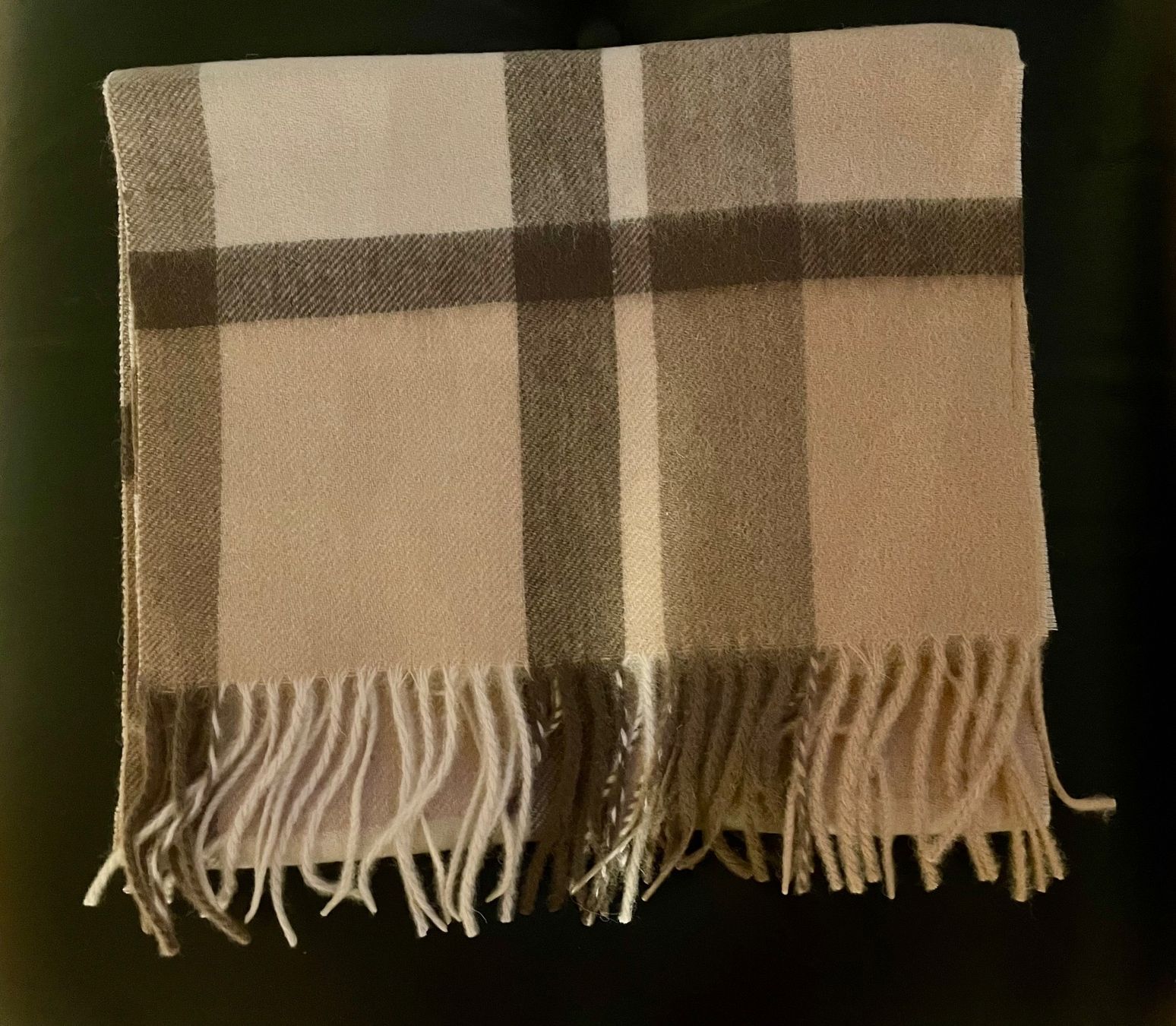 Foulard & Sciarpe: Winterschal – Nuovo e nell'imballaggio originale da Zürich venduto da Sushinder