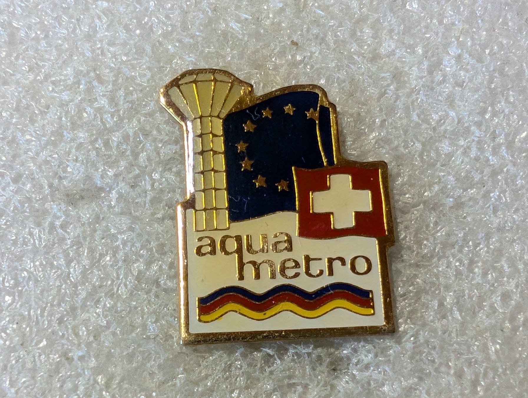 Placchette & Badge: Ansteckpin 152: Aqua Metro – Usato da Oppligen venduto da Pin-Fall-Shop