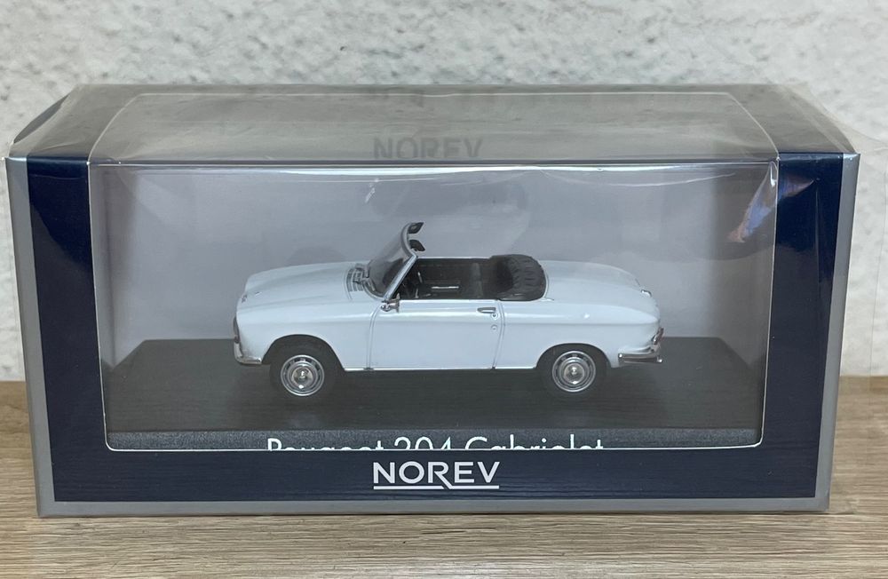 Peugeot 204 cabriolet 1/43 - Etoile Auto49