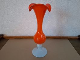 Vase soliflore vintage en opaline orange – années 60/70