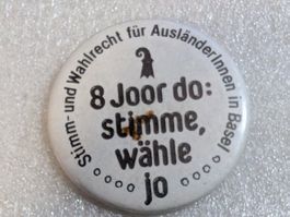 Ansteckbutton 235: