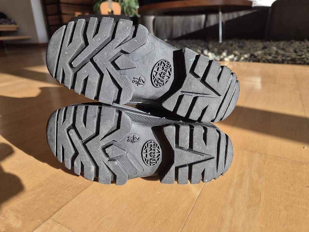Scarpe per ragazzi: Tolle Winterstiefel, Gr. 31 – Usato da Russikon venduto da i_laura 3