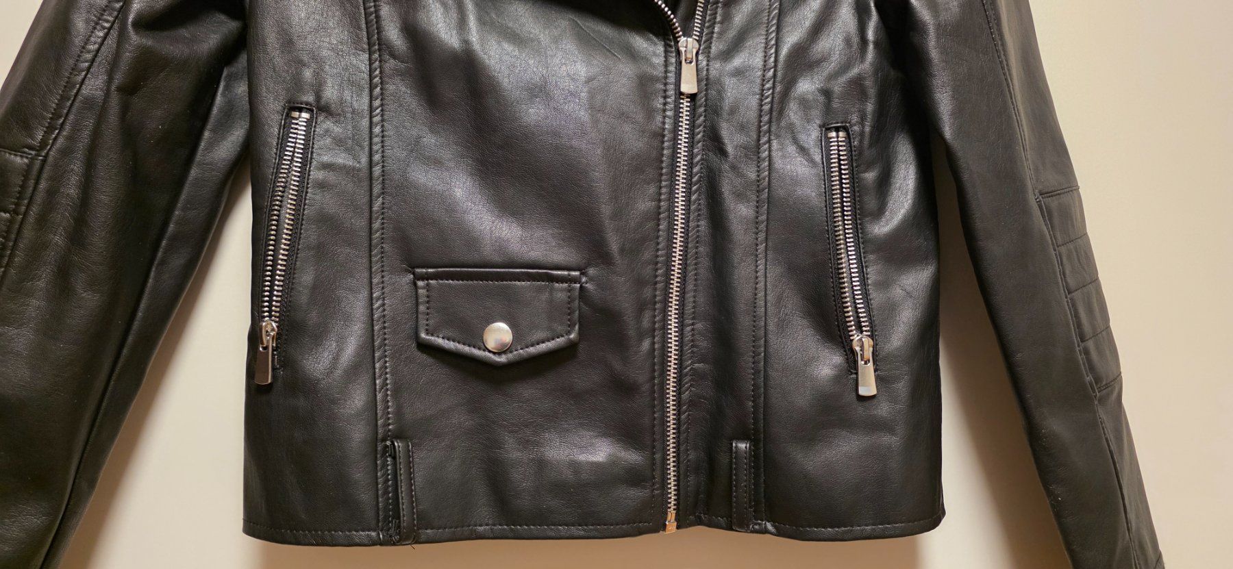 C&A Jacken & Mäntel: Kinder Kunstlederjacke schwarz C&A - Gr. 152 – Gebraucht aus Fällanden von zeno01 1