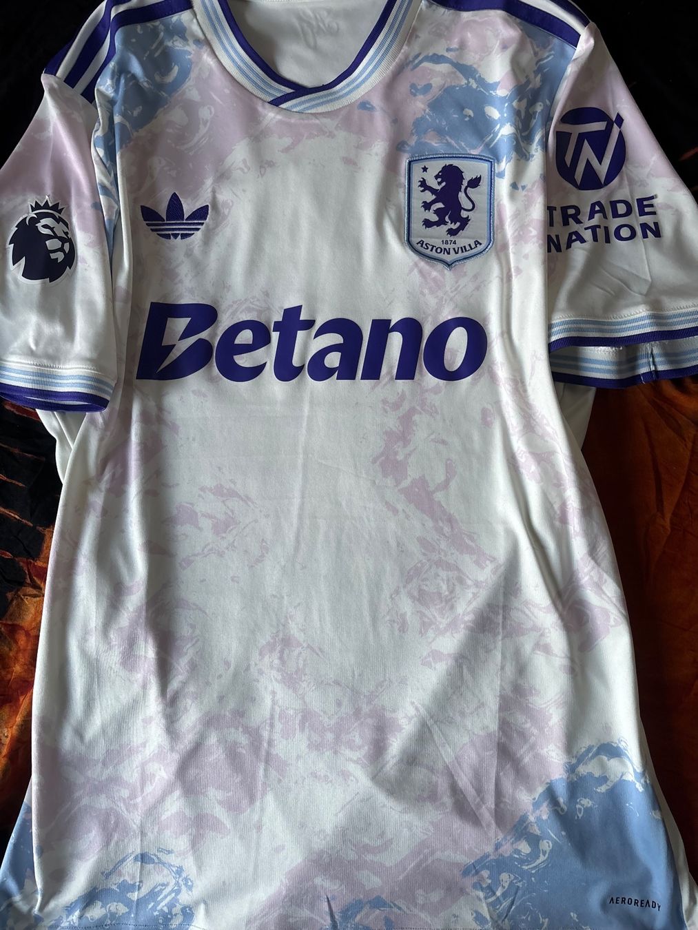 Adidas Canottiere & Pantaloni: Aston Villa Third 25/26 Orignal Size L Patch Premier League – Usato da Genève venduto da Abdi27 2