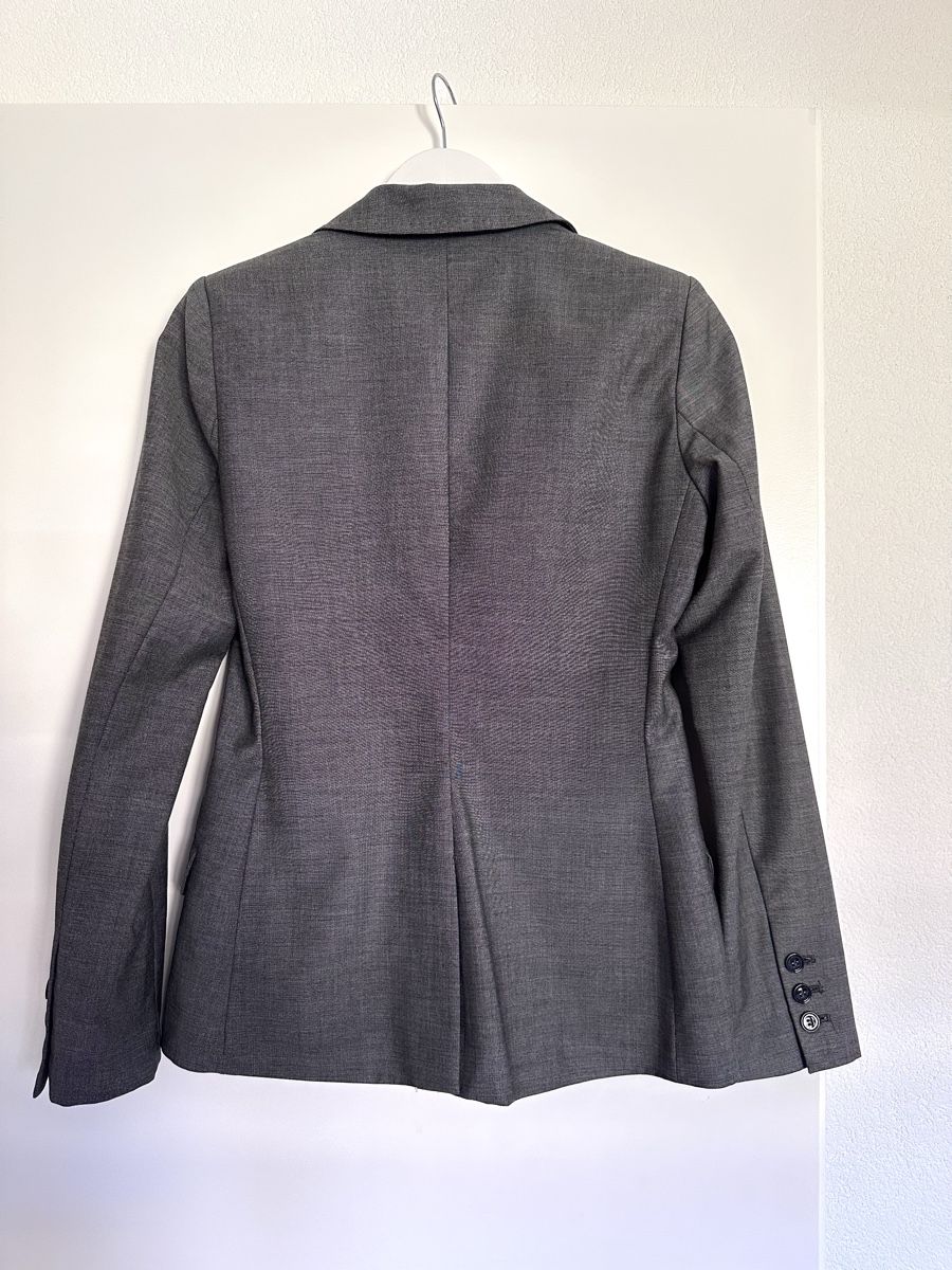 H&M Giacche: Grauer Blazer Gr. 36 – Nuovo (secondo la descrizione) da La Tour-de-Peilz venduto da Sezanette_and_Cie 2