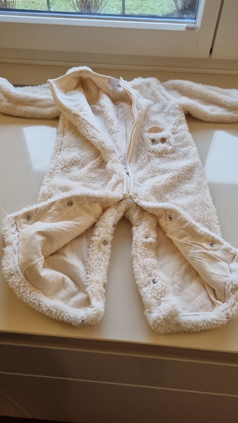 Lotti di vestiti: Combinaison chaude fille/garçon – Usato da Ferpicloz venduto da Clicli014 1