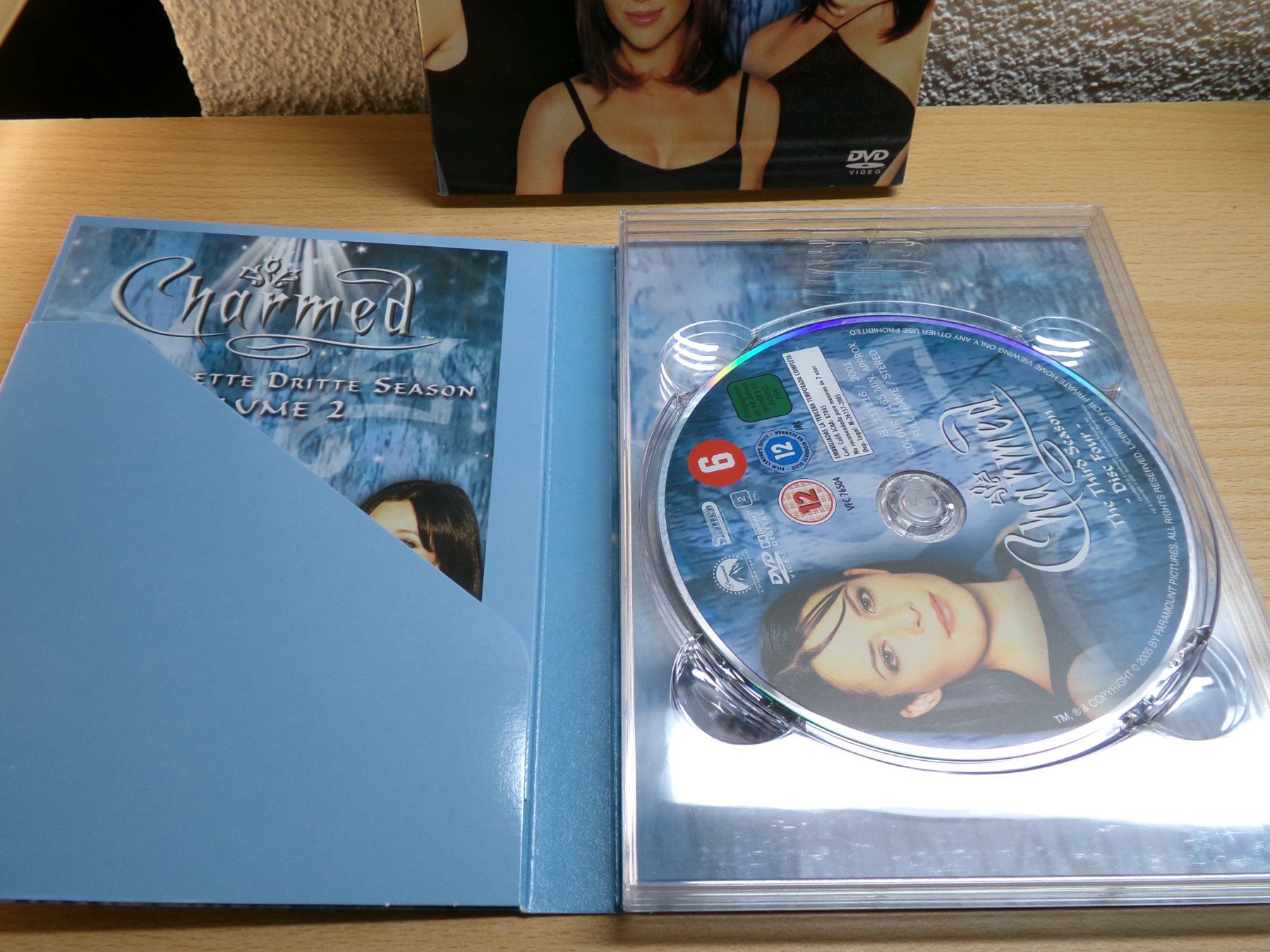 Tutti i DVDs: Charmed Staffel 3.2 – Usato da Hombrechtikon venduto da Maloev17 2