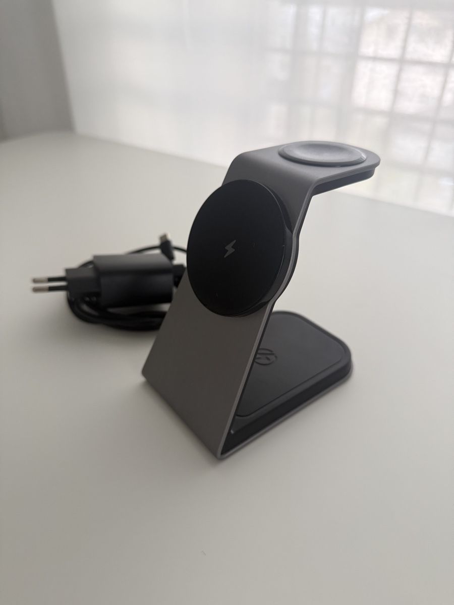 Docking station: 3-in-1 Wireless Charger – Nuovo (secondo la descrizione) da Bulle venduto da tim_b7bz