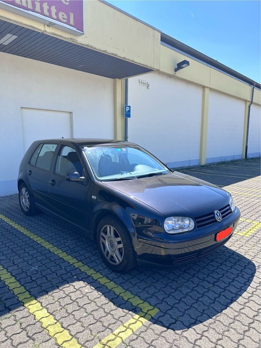 VW Automobili: VW Golf 4 1.6 Automatik  – Usato da Oensingen venduto da Goldensand 1