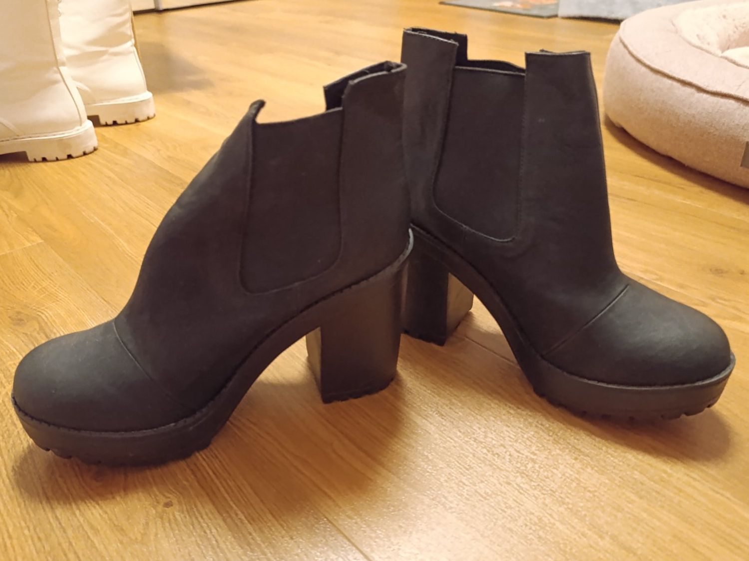 H&M Scarpe da donna: Stiefeletten H&M Devided, Grösse 40, schwarz – Nuovo (secondo la descrizione) da Silvaplana venduto da Suomi3101 1