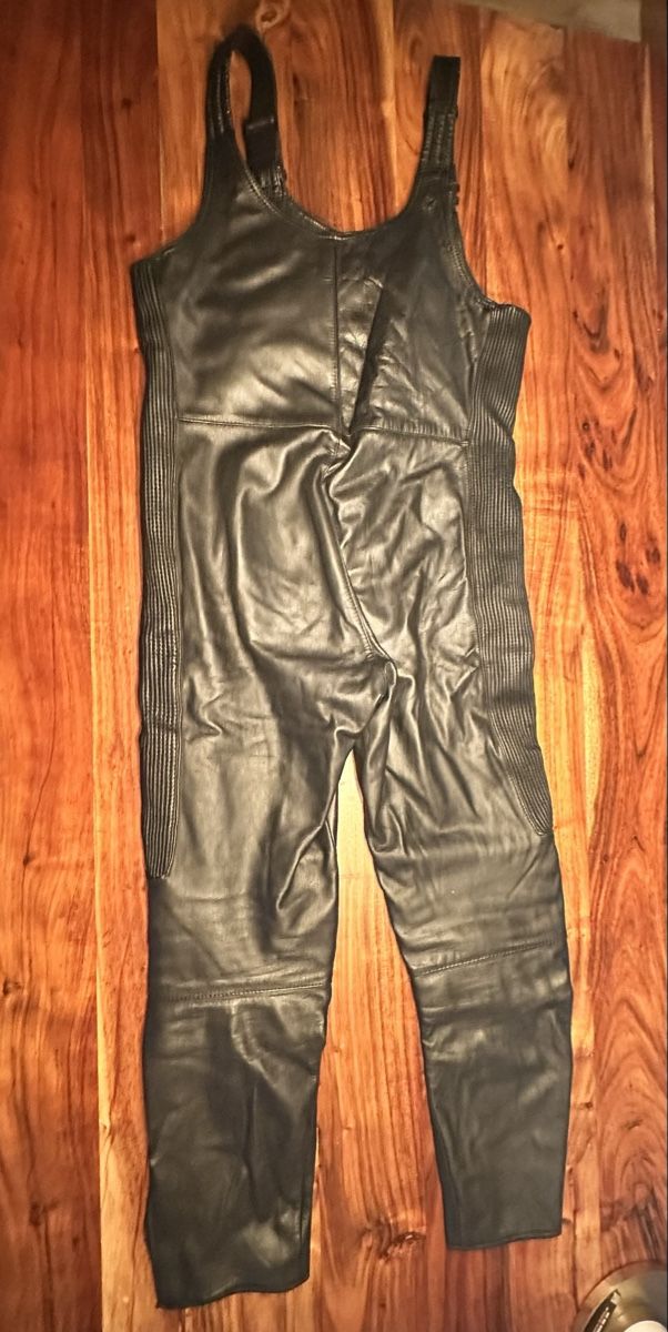 IXS Pantaloni: Coole Biker Lederlatzhose Grösse 52 – Usato da Urtenen-Schönbühl venduto da Nathalie_schori 1