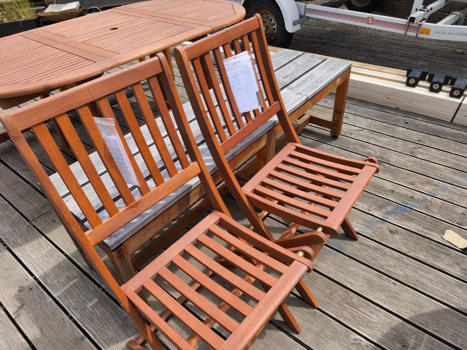 Sedie: neue Gartenstuhle aus Holz – Nuovo (secondo la descrizione) da Göschenen venduto da kai_9ppg 1