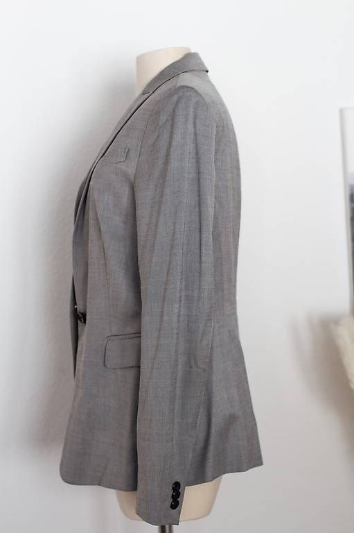 Giacche: Esprit Blazer hellgrau glänzend Gr. 36/S – Usato da Biberstein venduto da evolution89 1