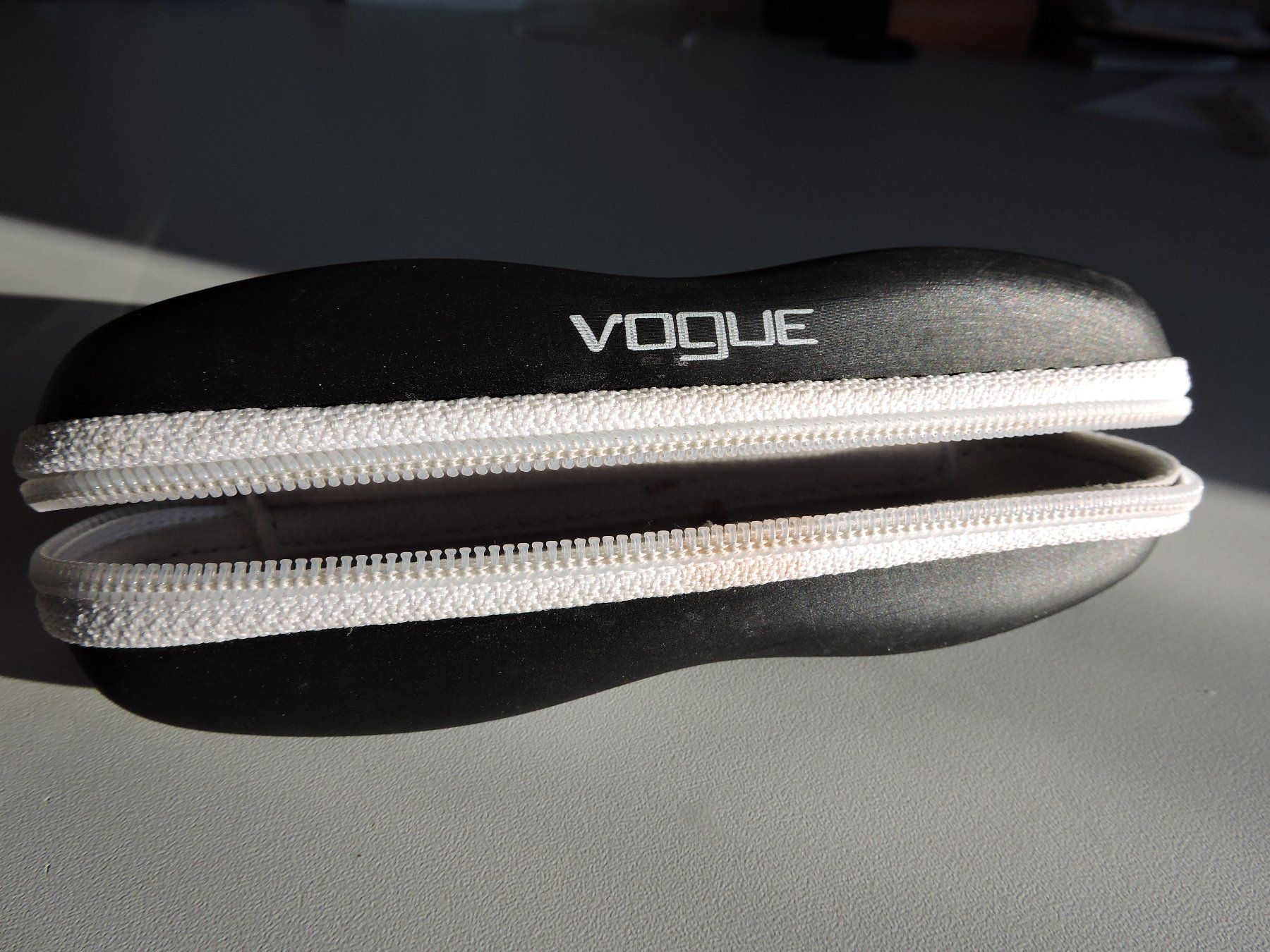 Vogue Occhiali & Lenti: Vogue Lesebrille mit Etui – Usato da Hauptwil venduto da Borusse01 6