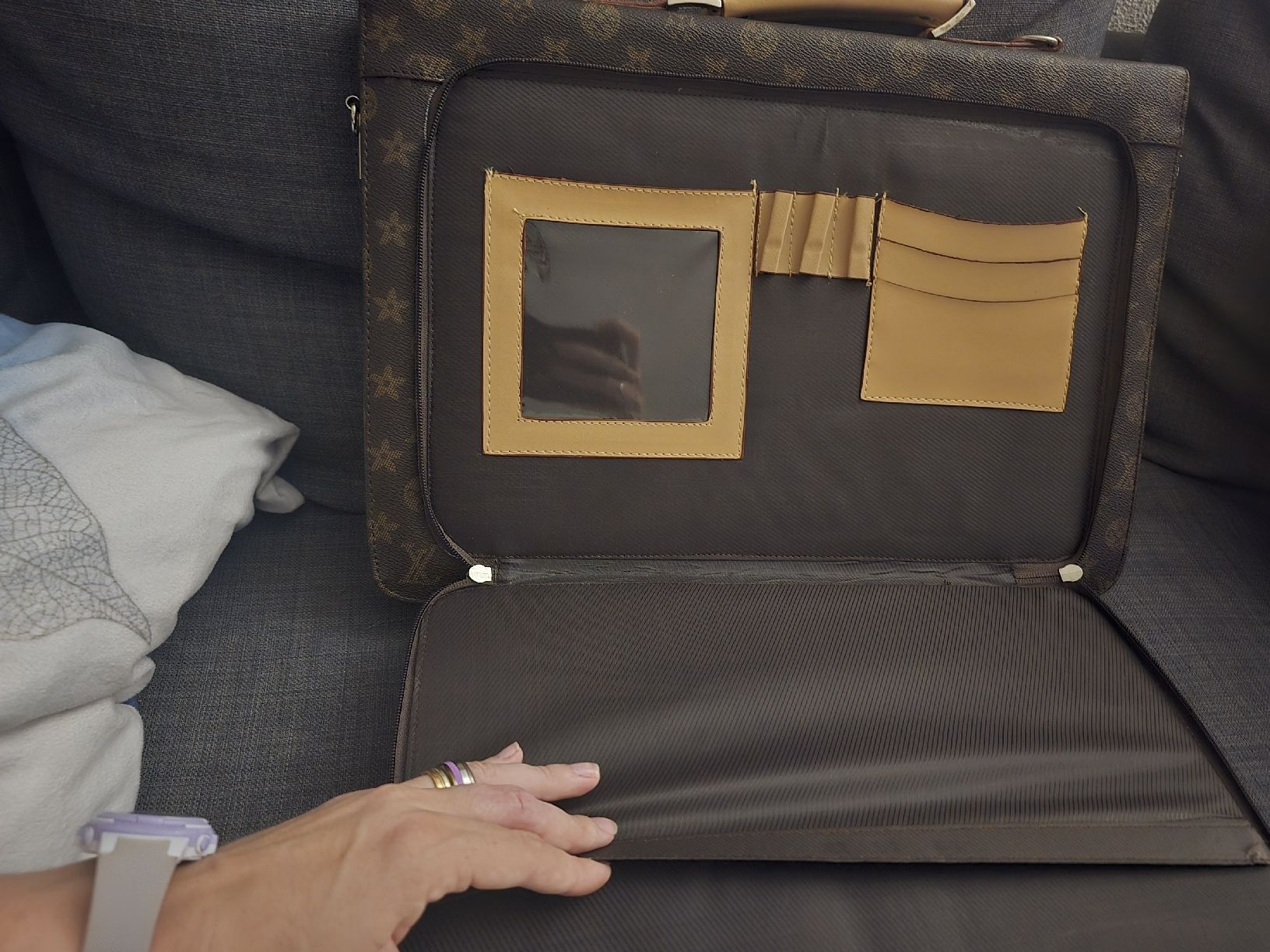 Louis Vuitton Koffer & Taschen: imitation Mallette Louis Vuitton Monogram Marron comme neuve – Neu (gemäss Beschreibung) aus Founex von Vivi.dressing 6