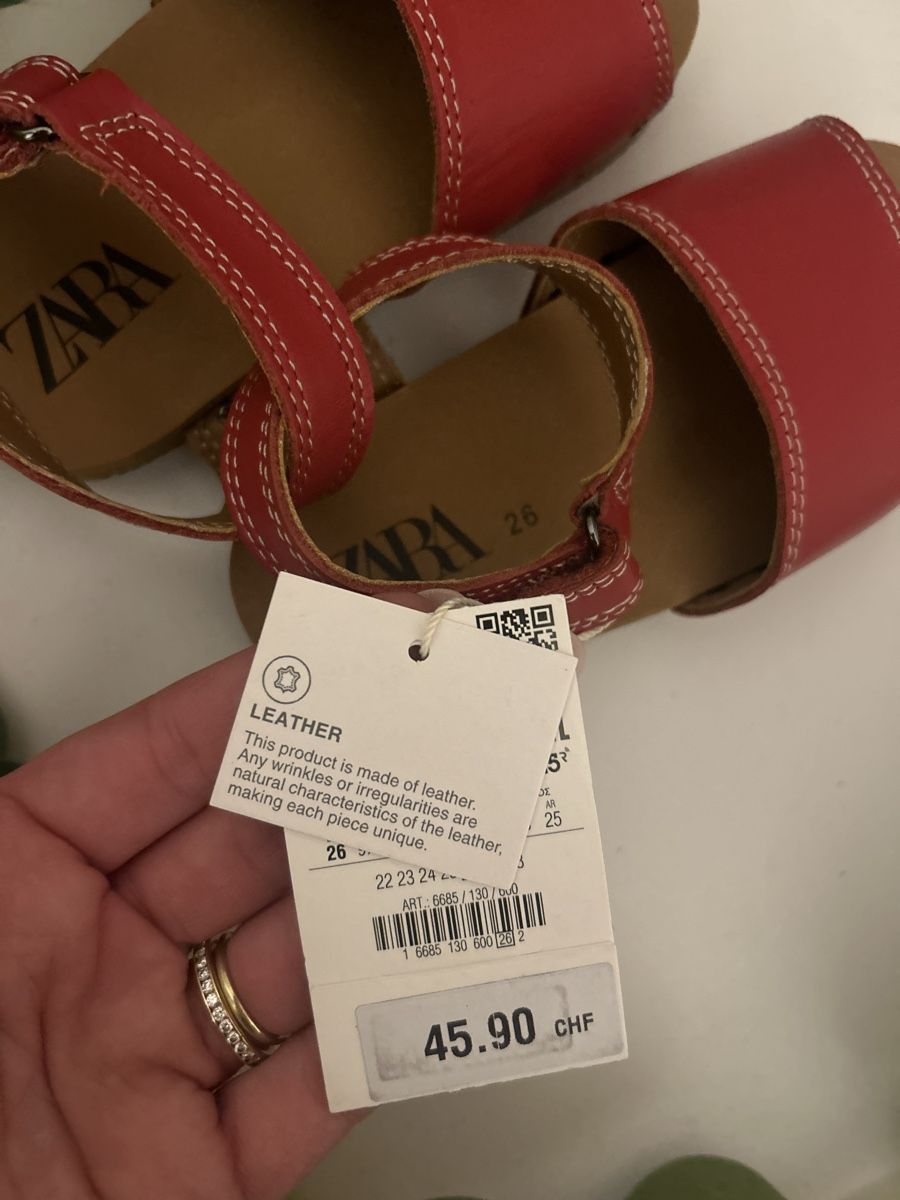 Zara Scarpe per ragazze: NEU Zara Sandalen, Rot, Leder, Gr. 26 – Nuovo (secondo la descrizione) da Rapperswil SG venduto da lilkate 2