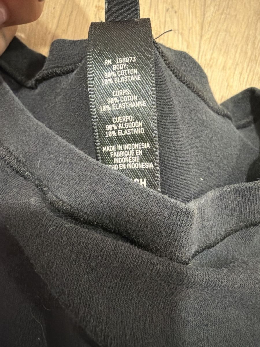 Skims Top:  Schwarzes Langarmshirt Skims – Usato da Effretikon venduto da MaisonNade 2