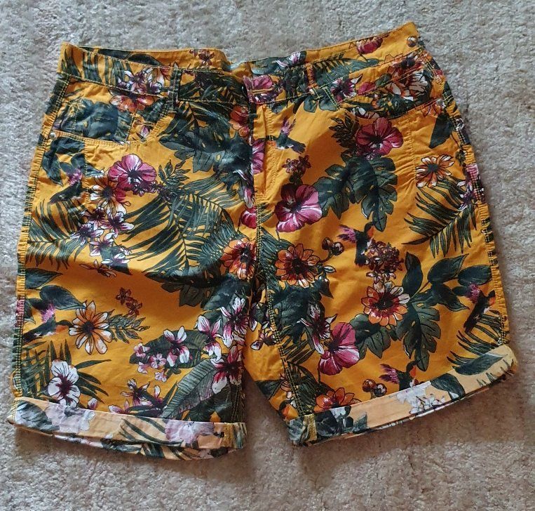 Pantalons: Street One Gemusterte Shorts, Gr.42 – Neuf (Voir description) à Unterentfelden par LookoutMt