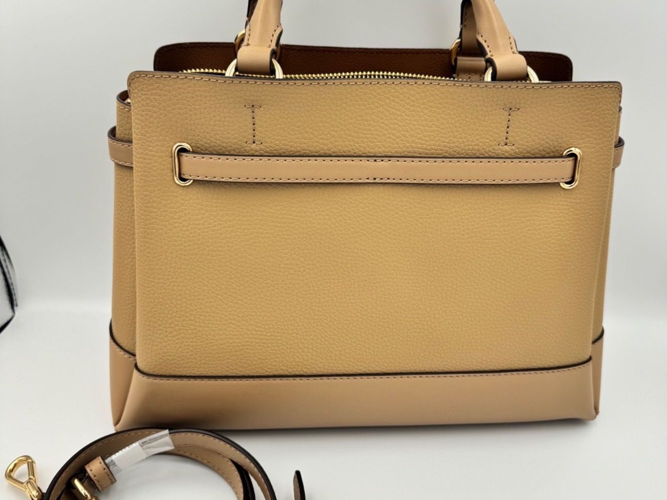 Michael Kors Sacs femmes: Michael Kors Tasche camel – Neuf avec emballage d'origine à Wiedlisbach par Sistershop 1
