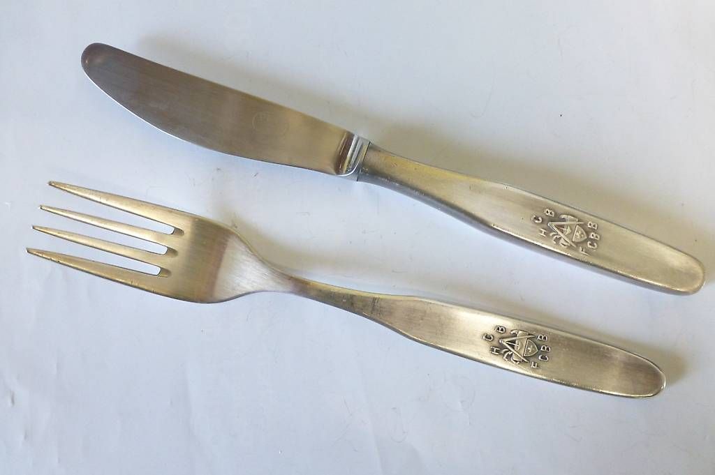 Set di posate: Besteck Messer Gabel versilbert PEKA – Usato da Reinach BL venduto da Spider63