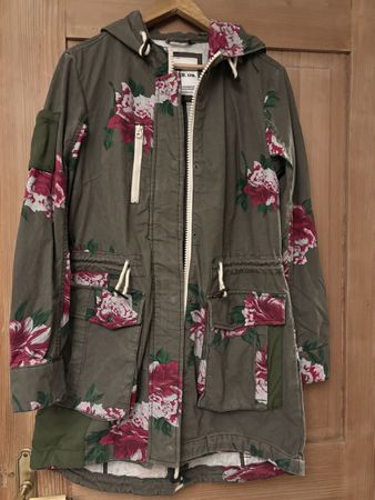 Khujo Übergangsjacke Parka Rosenmuster Gr. M