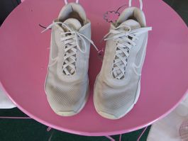Nike Air max 2090 grise 38.5