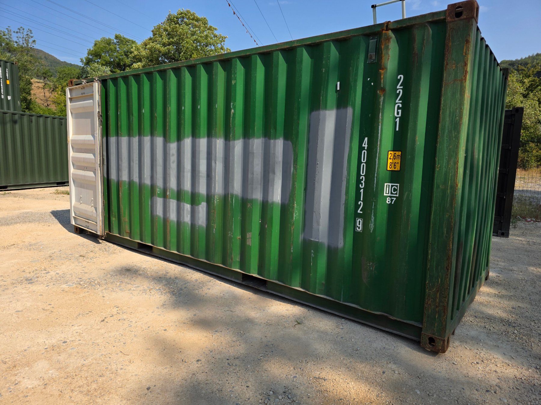 Sonstiges für Büro & Gewerbe: 20Fuss Seecontainer / Lagercontainer mit Dachschaden – Defekt aus Zofingen von CLICKENHAUS