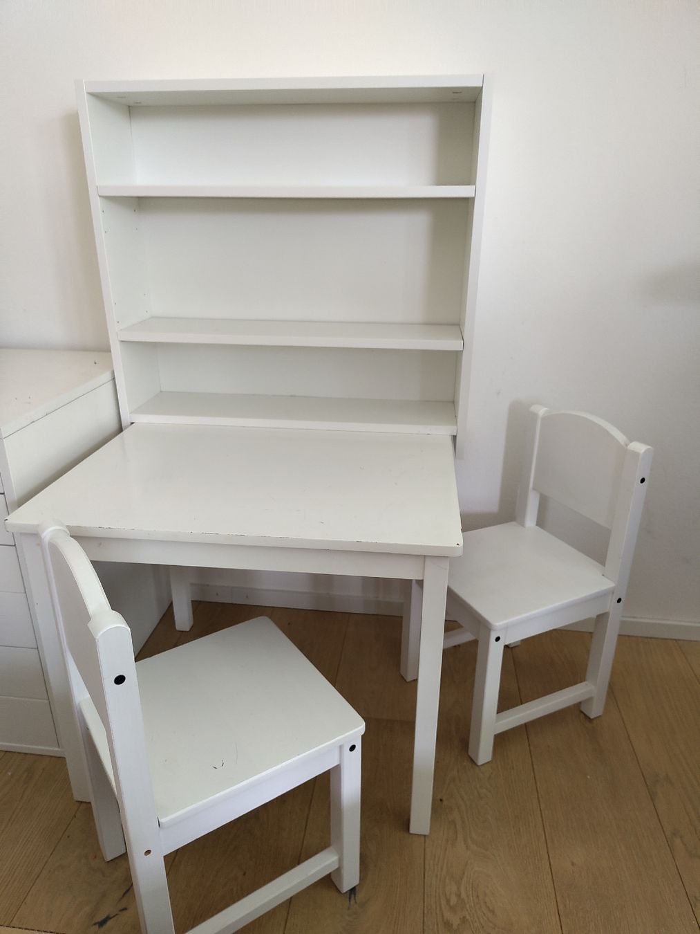 Ikea Set di tavolo e panche: ensemble bureau chaises ikea enfant  – Usato da Lausanne venduto da gae_lkz2