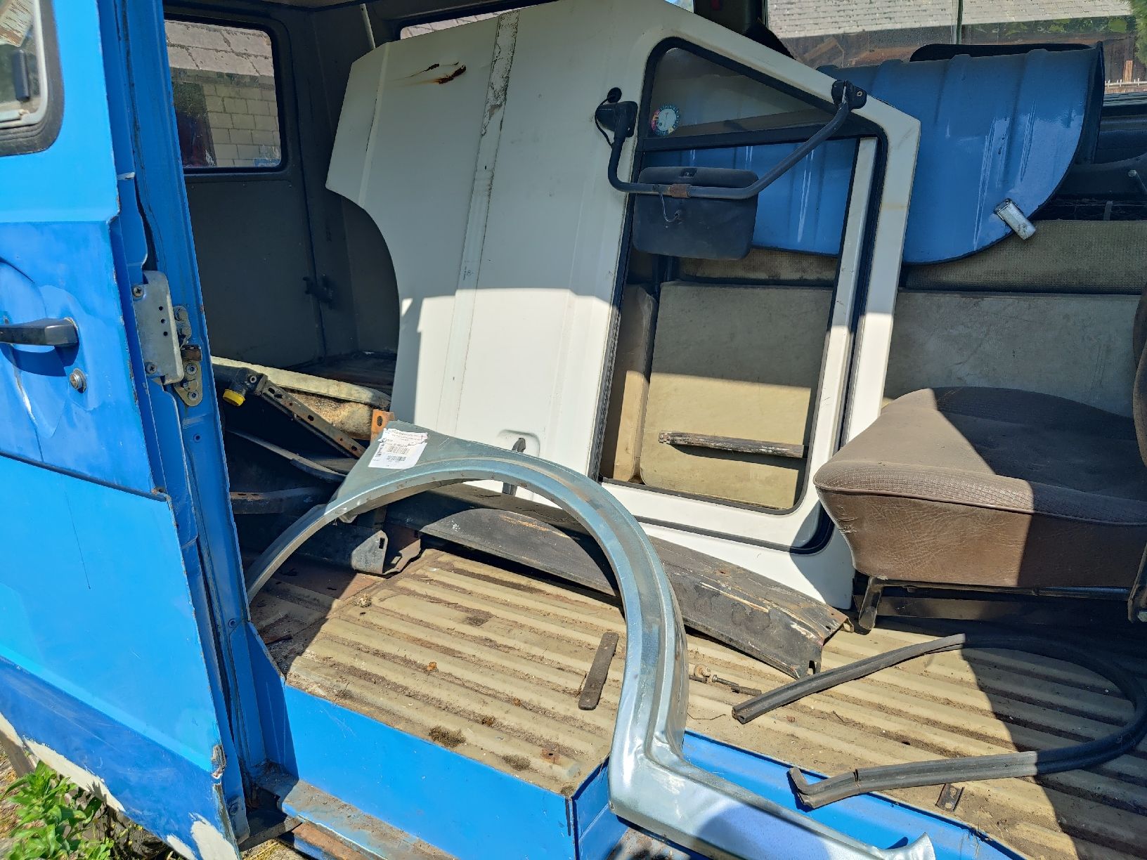 VW Veicoli commerciali: VW LT 31 Lieferwagen blau  – Difettoso da Riedtwil venduto da reto_li 5