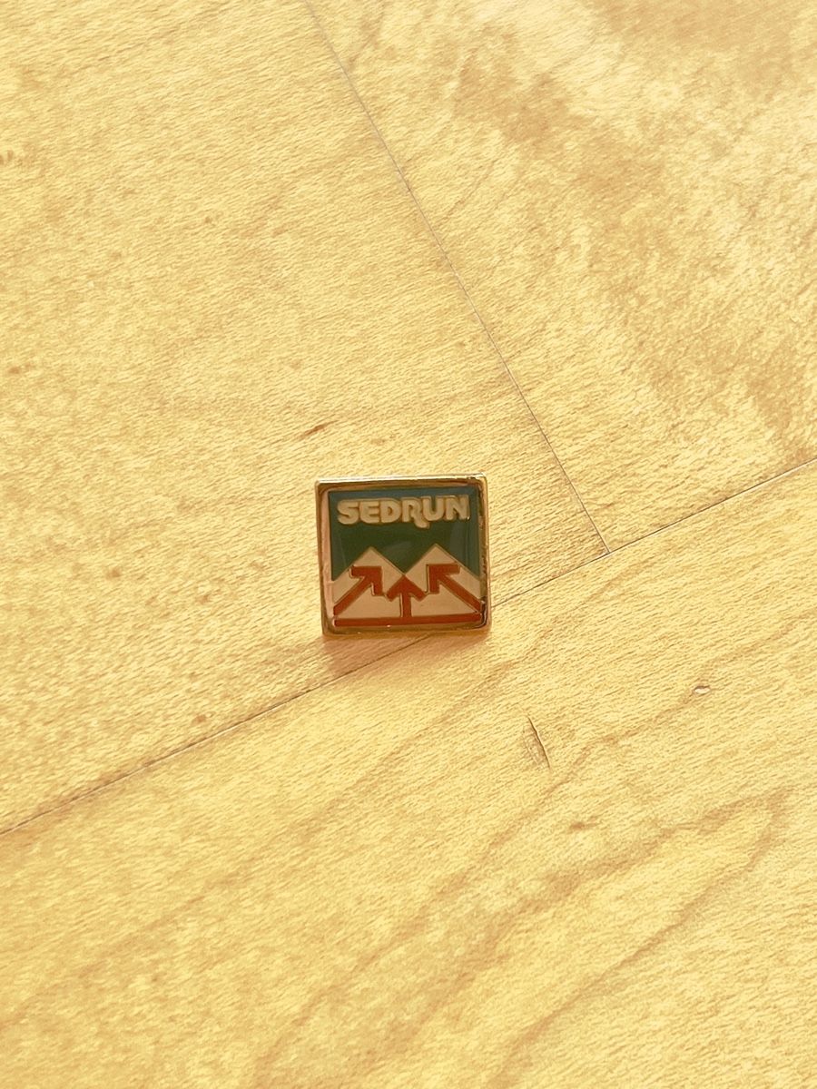 Plaketten & Abzeichen: Sedrun PIN – Gebraucht aus Ottenbach von siiinnaa_77