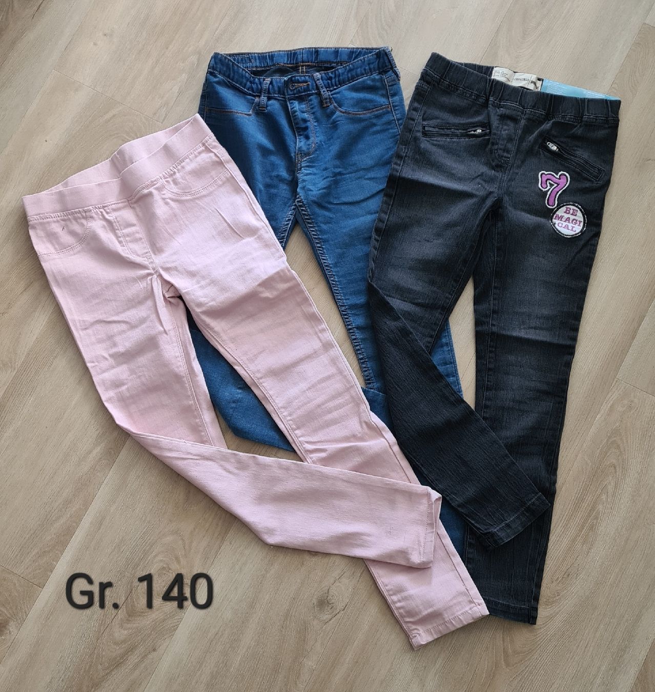 Lotti & Set di vestiti: Kleiderpaket Mädchen Gr. 140 – Usato da Grenchen venduto da .stern. 1