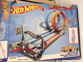 Hot wheely Bahn und Laster für Autos