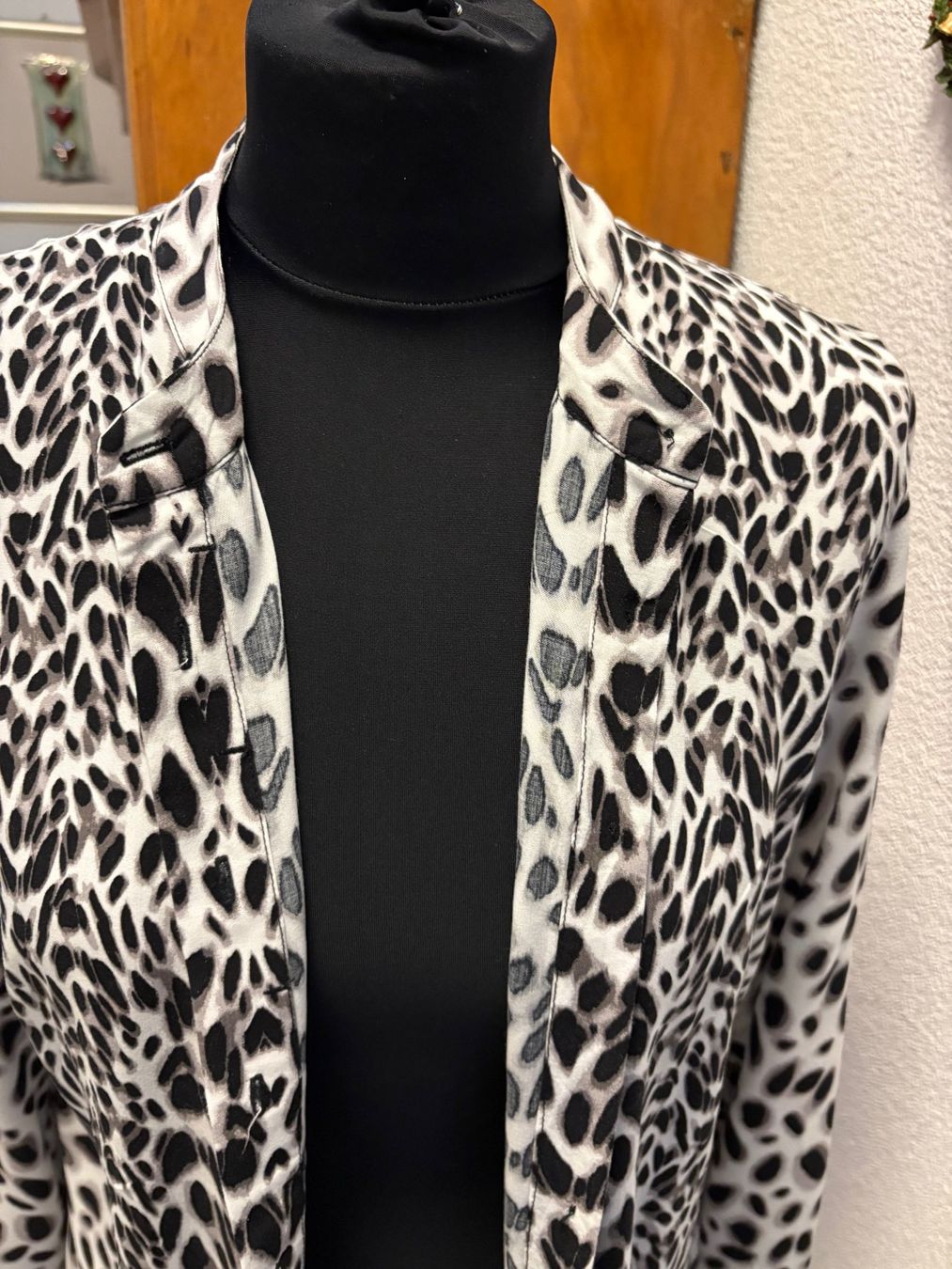 Chemisiers: Bluse Leopard, mit Knöpfen 38 – Neuf (Voir description) à Glattpark (Opfikon) par Pangie 4