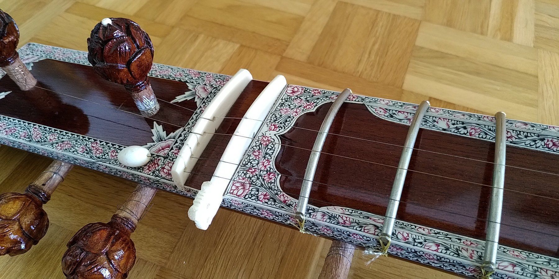 Strumenti musicali: Sitar aus Banares – Usato da Zürich venduto da Gillheri 6
