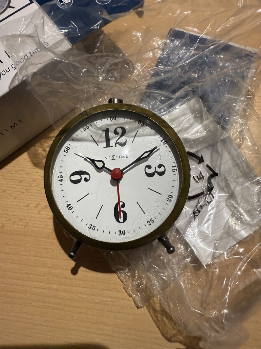 Sveglie: Nextime Wecker, Retro Design, Goldfarben, Neuwertig! – Nuovo e nell'imballaggio originale da Ennenda venduto da SamSam127 1
