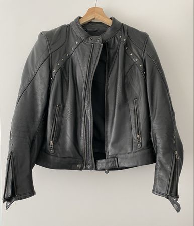Modell "Jessy Gem Lady" Lederjacke Schwarz Grösse 40