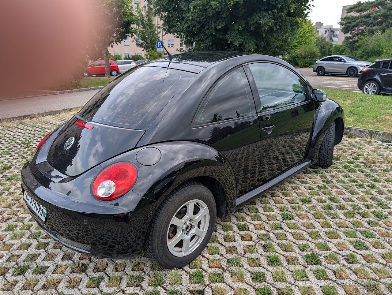 VW Automobili: New beetle 1.8 T – Usato da Yverdon-les-Bains venduto da 1447-arm 1