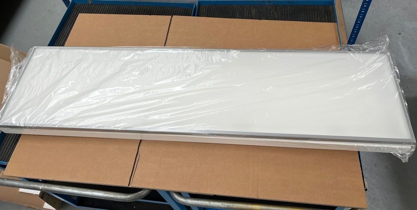 Lampade: TRILUX BELVISO D2 – Nuovo e nell'imballaggio originale da Mägenwil venduto da BackInWhite