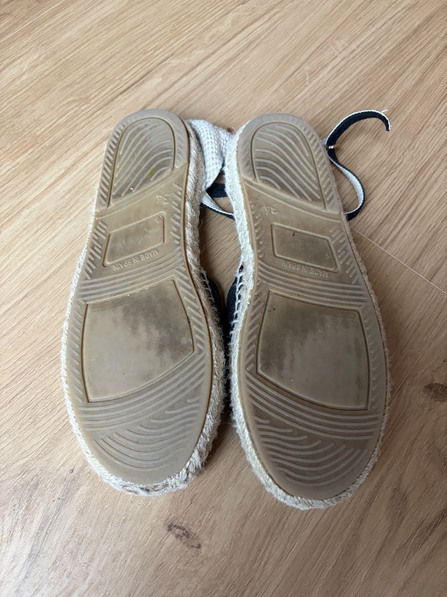 Scarpe per ragazze: Mädchenschuhe Espadrilles, schwarz, Grösse 36  – Usato da Pieterlen venduto da ElliBelly91 1
