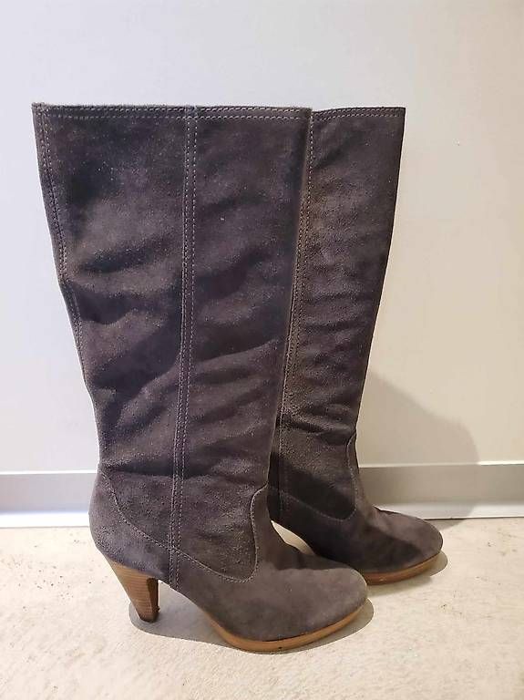 Scarpe da donna: Bottes en daim "edc" Grise – Usato da Bernex venduto da Sooeg_01 1