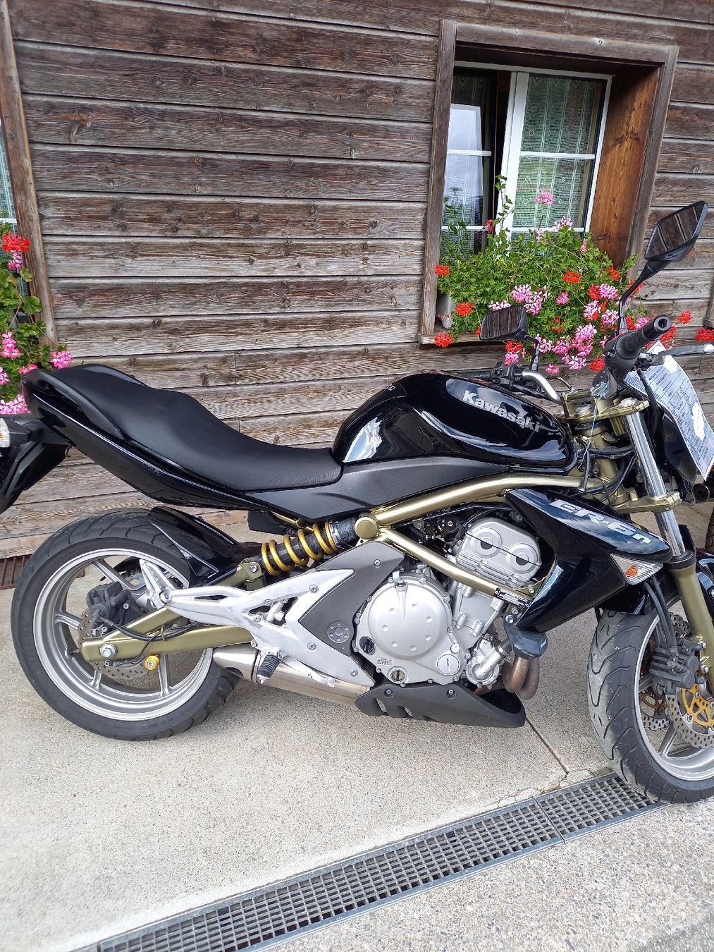Kawasaki Strada: Kawasaki Er-6n ABS – Usato da Süderen venduto da papaver22