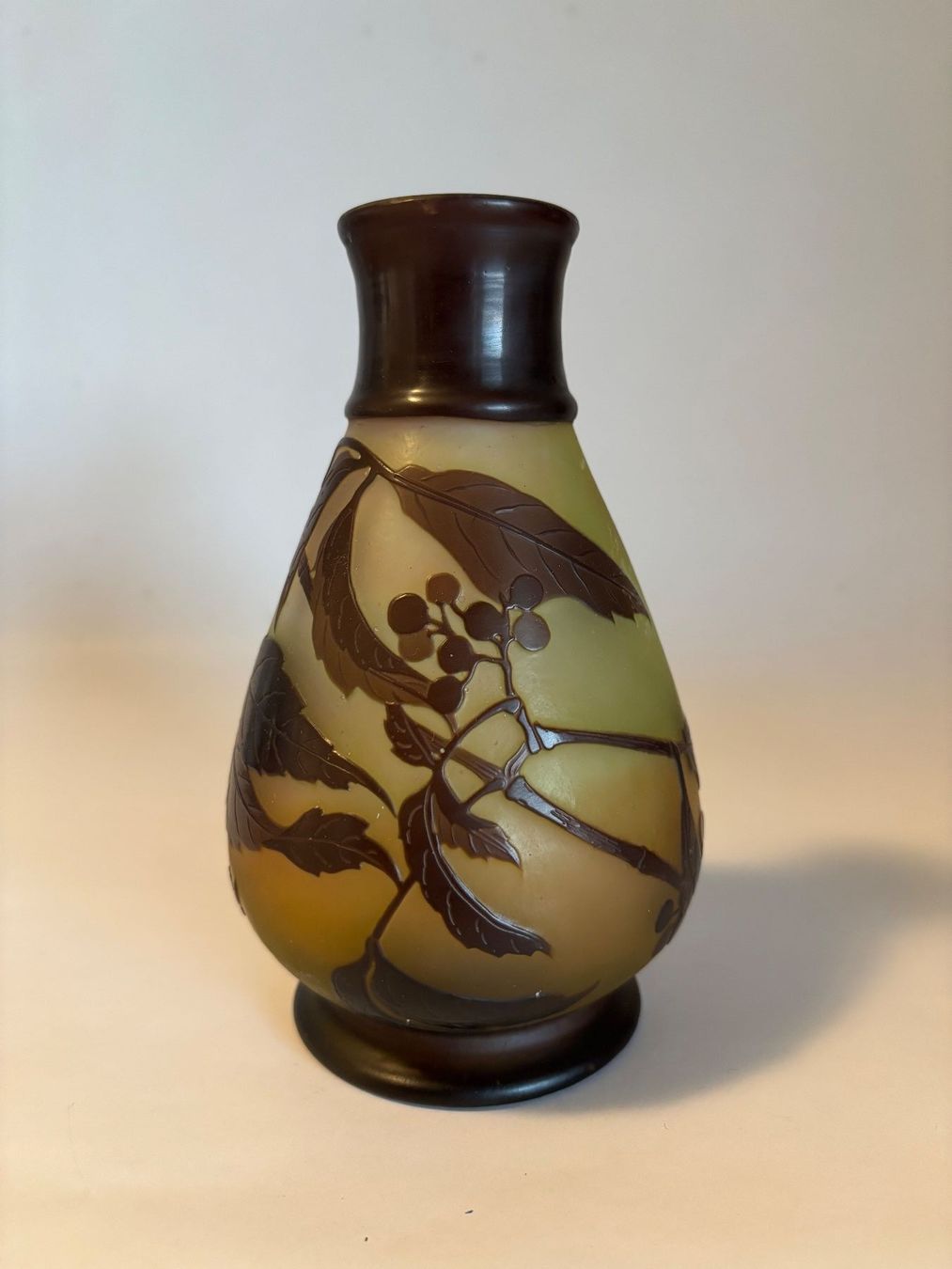 Emile Gallé Vasen & Gefässe: Originale Gallé Vase Jugendstil – Gebraucht aus rotkreuz von baudisch 2